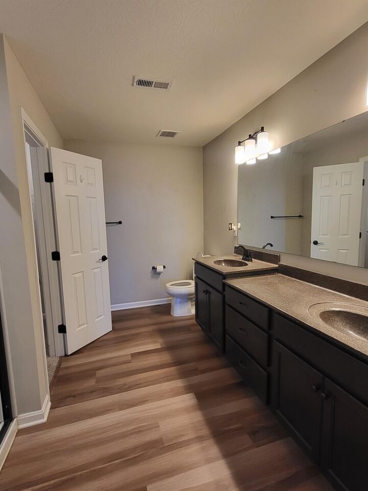 Property Photo:  614 River Ridge  IN 47025 