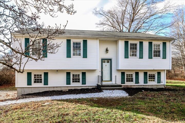 27 Meadowland Drive  New Milford CT 06755 photo