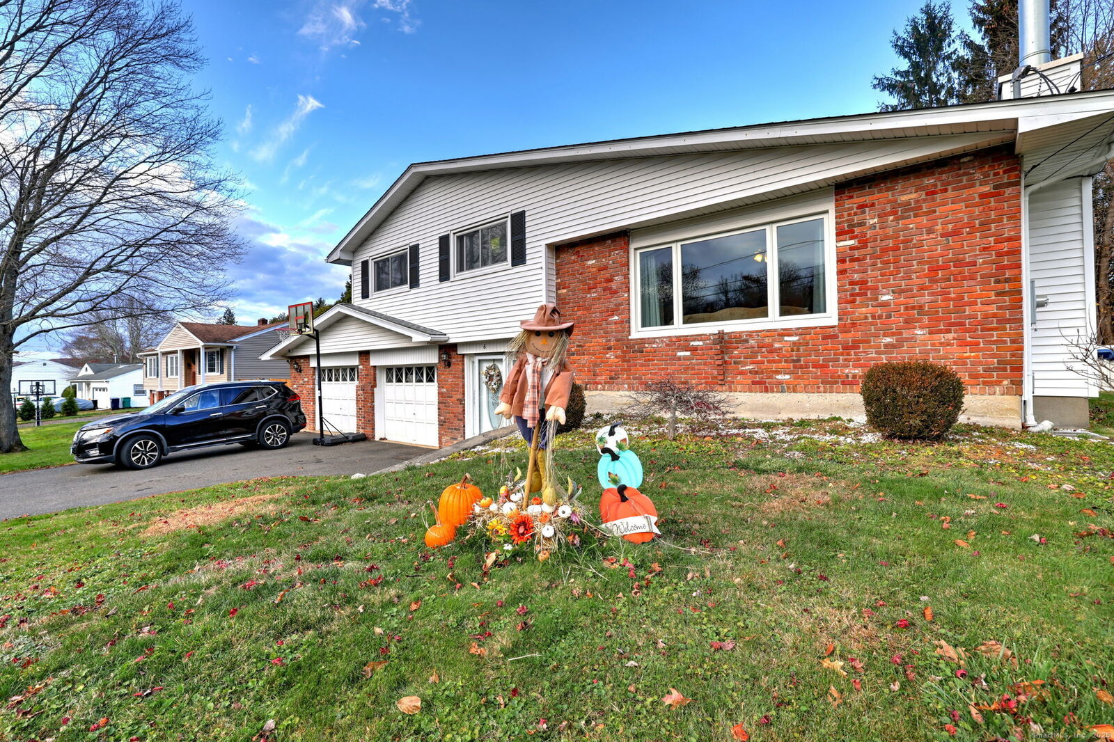 Property Photo:  6 Stanley Drive  CT 06483 