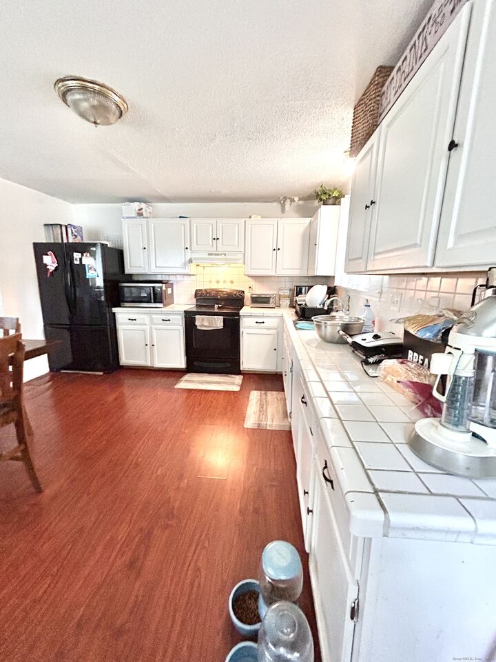 Property Photo:  106 Howard Avenue  CT 06401 