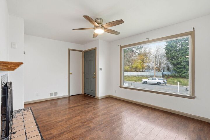 Property Photo:  3024 W Circle Pl  WA 99205 