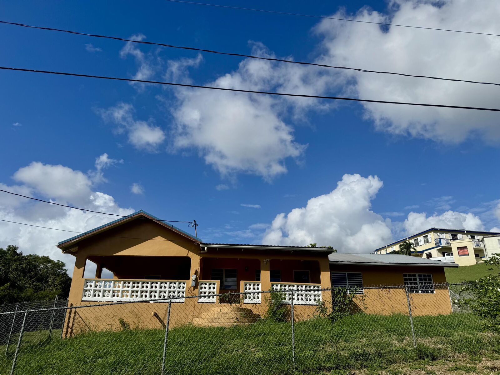 Property Photo:  1K La Grange We  VI 00820 