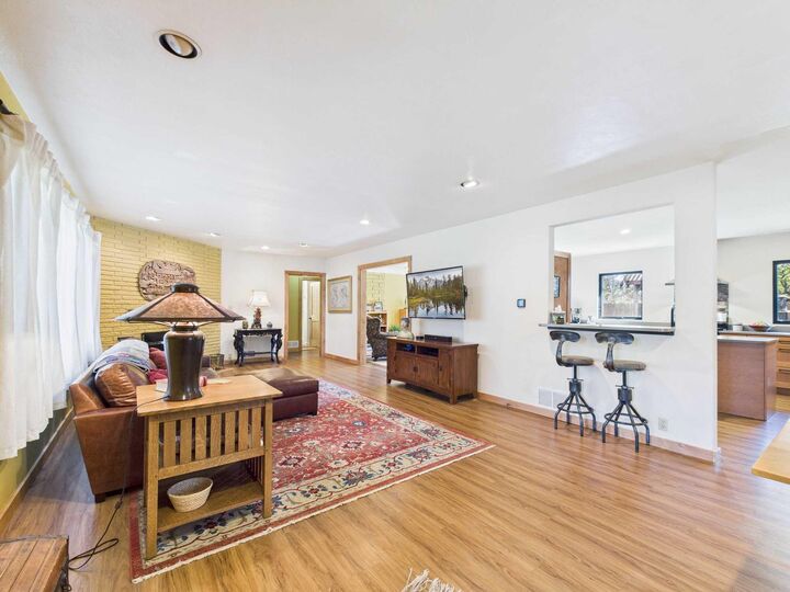 Property Photo:  320 E Pine St  ID 83333 