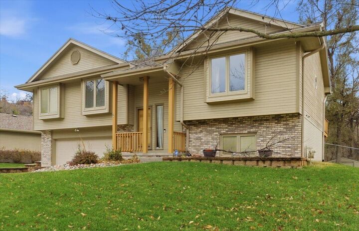 Property Photo:  733 Parkwild Drive  IA 51503 