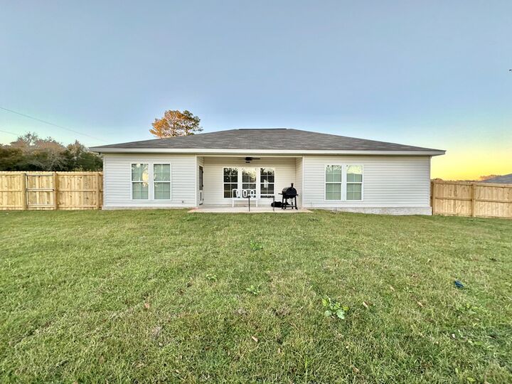 Property Photo:  28 Beckett Ln.  AL 36352 