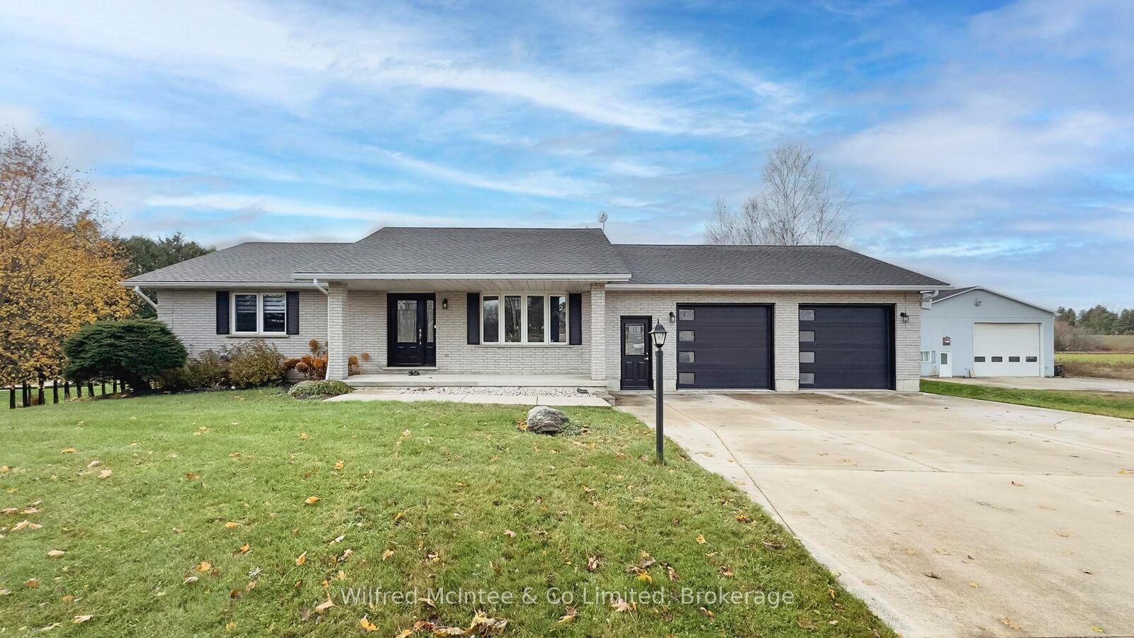 Property Photo:  189 Maple Hill Road  ON N0G 2V0 