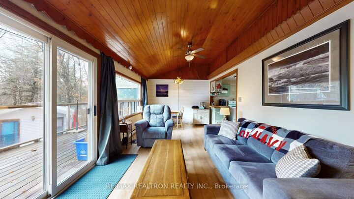 Property Photo: 286 Edwina Drive ON K0M 1A0