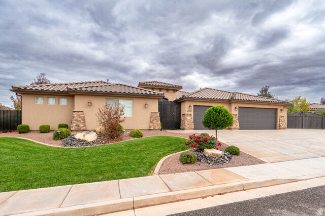 Property Photo: 4047 S 890 E UT 84780