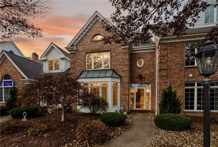 Property Photo:  804 Sheriffs Court  PA 15317 