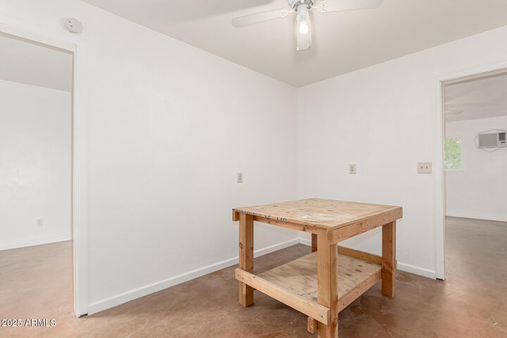 Property Photo: 9225 N 40th Drive AZ 85051