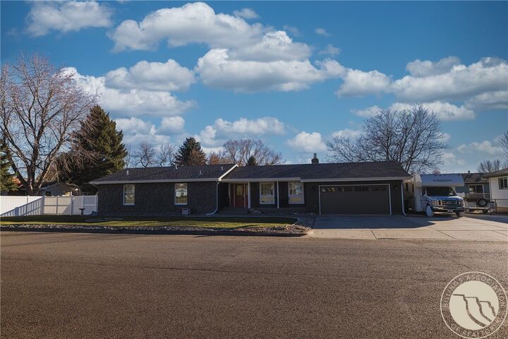 Property Photo: 512 W 14th Street MT 59044