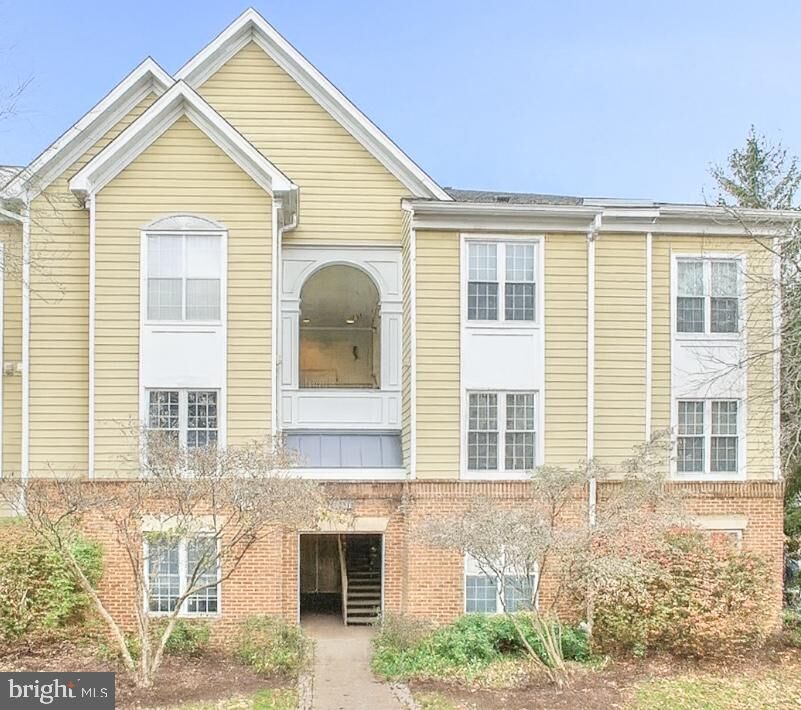 Property Photo: 12911 Alton Square 102 VA 20170