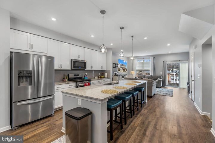 Property Photo:  1592 Dorothy Lane  VA 22191 