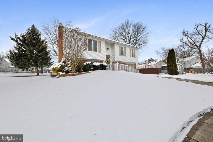 Property Photo: 4 Brighton Court NJ 08060