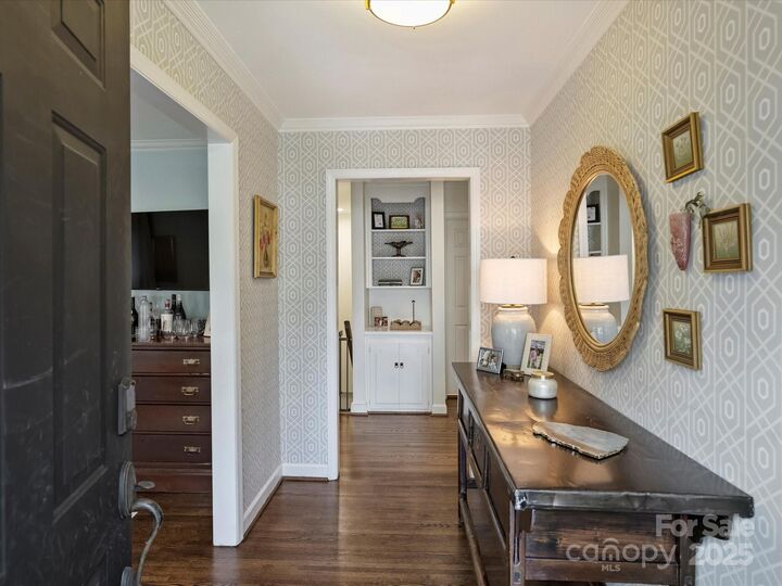 Property Photo: 6624 Long Meadow Road NC 28210