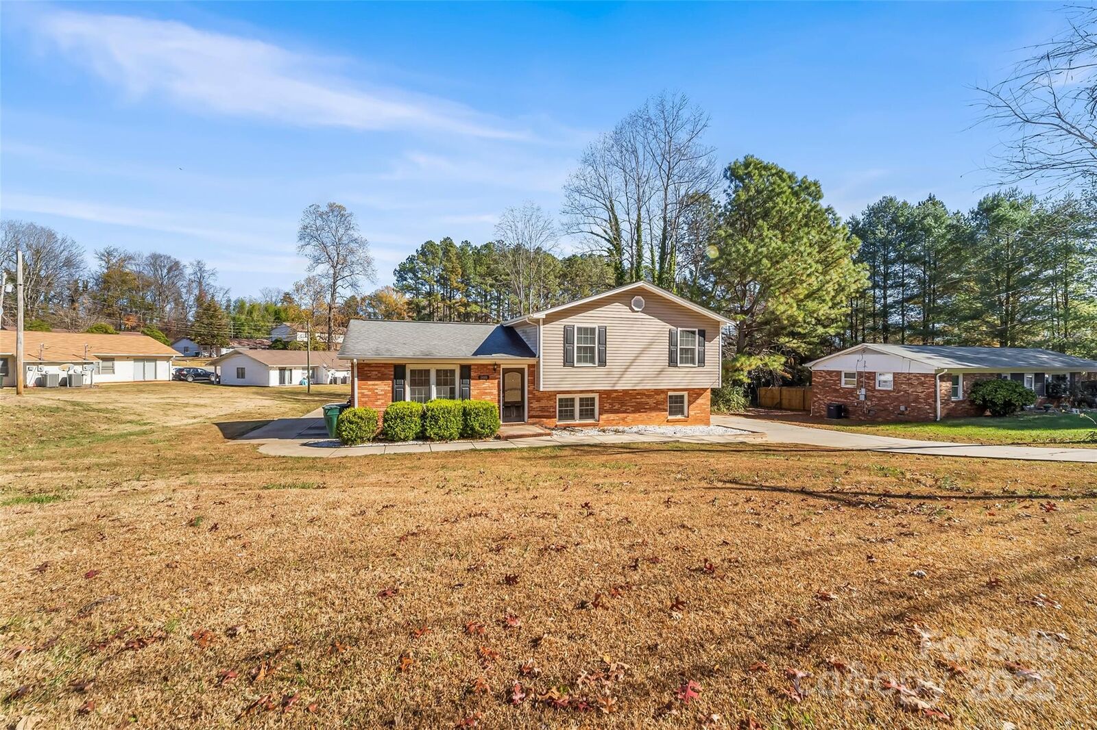 Property Photo:  1401 Southwest Boulevard  NC 28658 