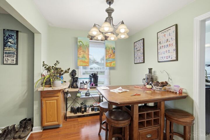 Property Photo:  2308 Queen Avenue  OH 45044 