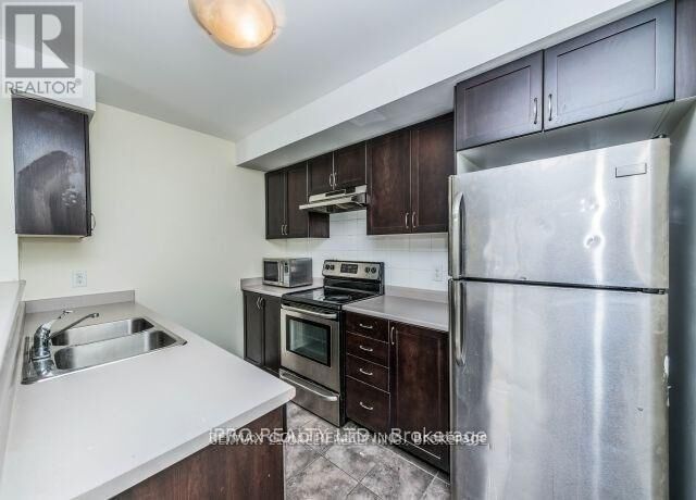 Property Photo: 2891 Rio Court 63 ON L5M 0S4