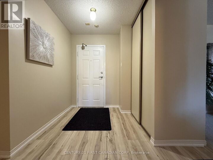 Property Photo:  95 Baseline Road West 309  ON N6J 4X3 