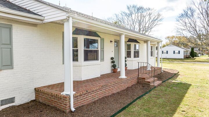 Property Photo:  47 Hill St  VA 23417 