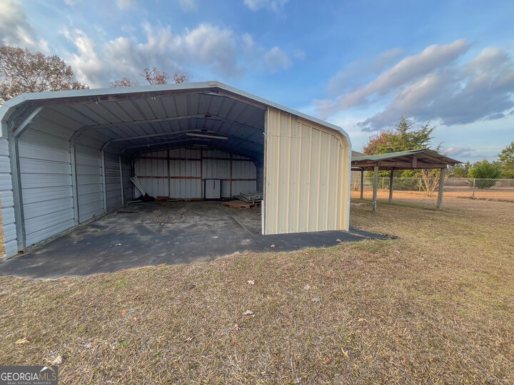 Property Photo:  743 Old Toomsboro Road  GA 31021 