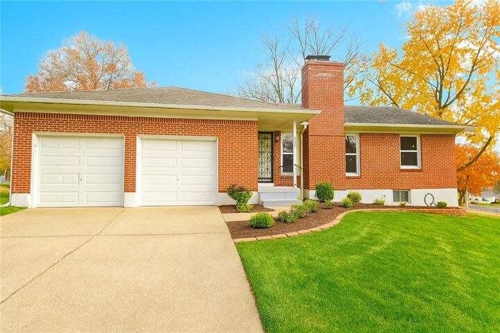8230 W 92nd Street  Overland Park KS 66212 photo