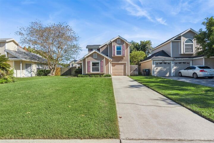 Property Photo: 2111 Churchill Downs Circle FL 32825