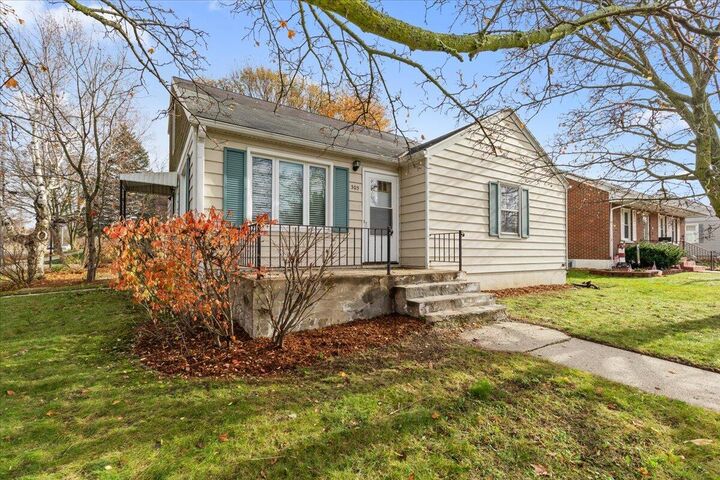 Property Photo: 305 S Silverbrook Dr WI 53095