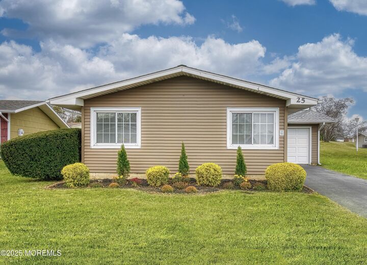 Property Photo:  25 Whitman Street  NJ 08724 