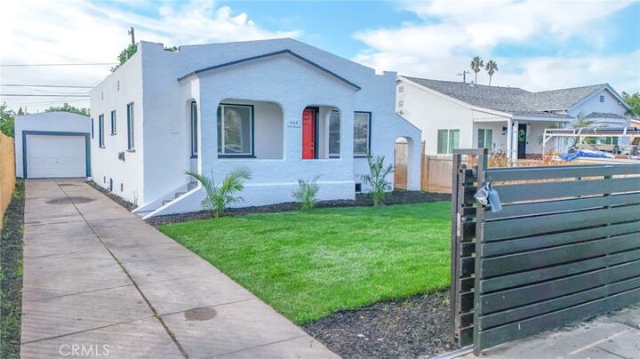 Property Photo:  946 E 104th  CA 90002 