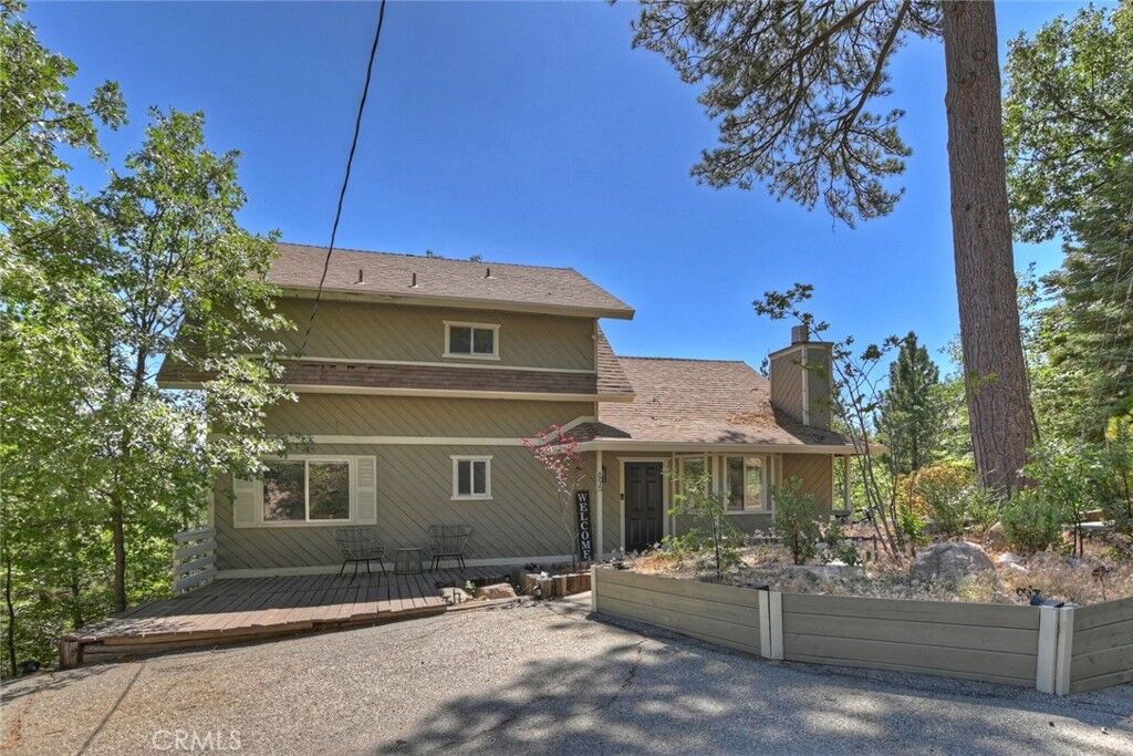 Property Photo: 695 Sutter CA 92352