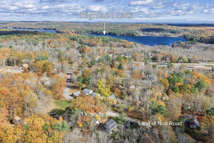 Property Photo:  1 Friendly Way  ME 04062 