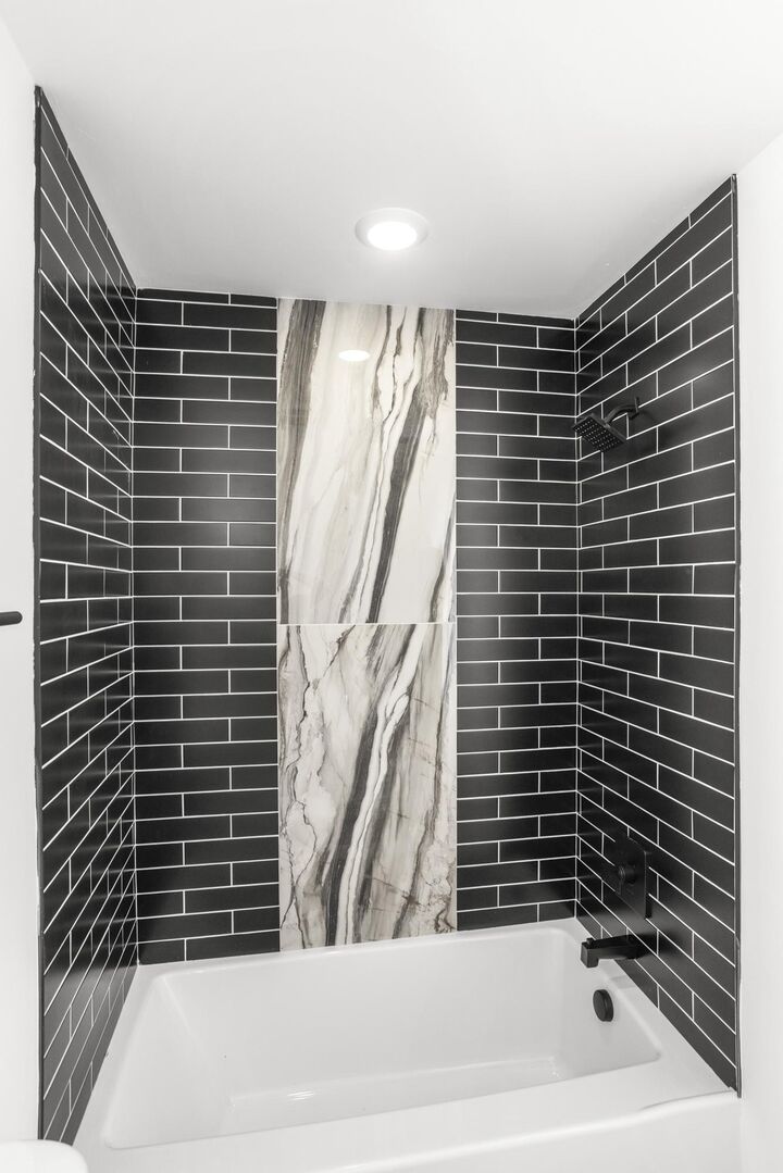 2211 18th Ave N  Nashville TN 37208 photo