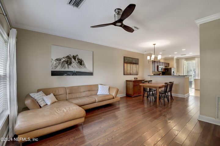 Property Photo:  8161 Summerside Circle  FL 32256 