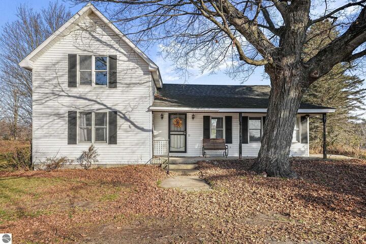 Property Photo: 10308 Homestead Road MI 49617