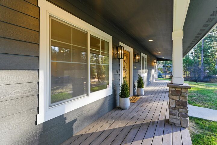 Property Photo:  650 Hidden Valley Drive  MT 59937 