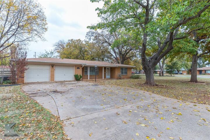 Property Photo:  651 Glendale Drive  TX 79603 