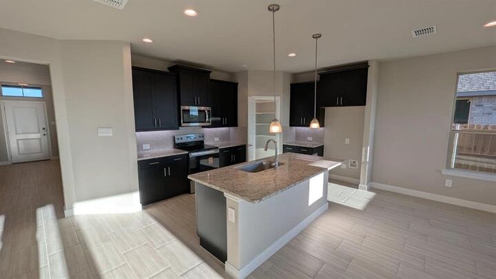 Property Photo:  1249 Beltway Lane  TX 76048 