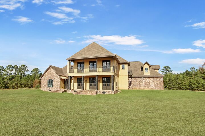 Property Photo:  7719 Shreveport Hwy  LA 71446 