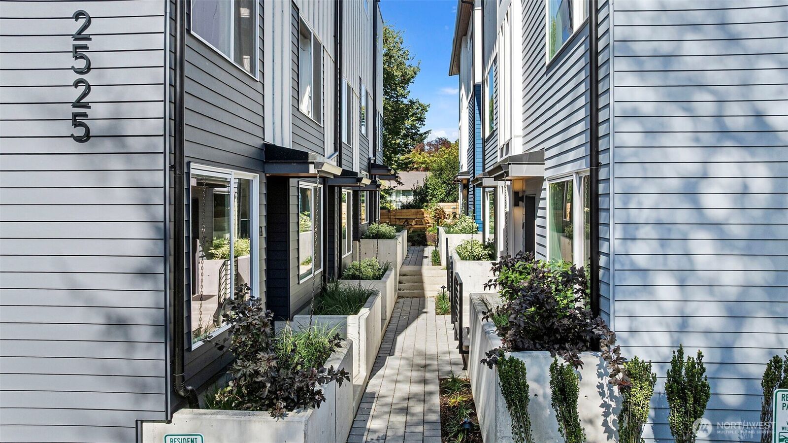 Property Photo:  2527  29th Avenue S C  WA 98144 