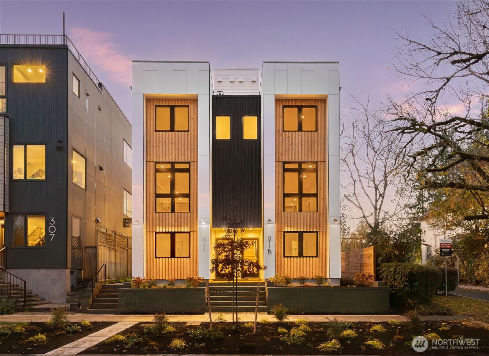 Property Photo:  311  17th Avenue E  WA 98112 