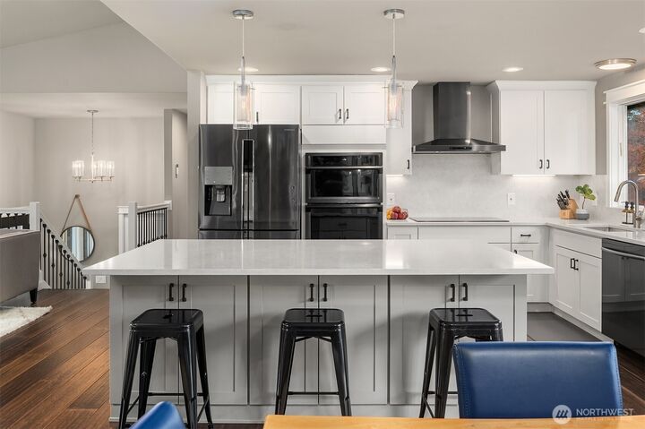 Property Photo:  4726  191st Place SE  WA 98027 