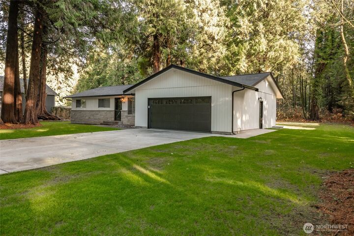 Property Photo:  8030  Dean Drive  WA 98240 