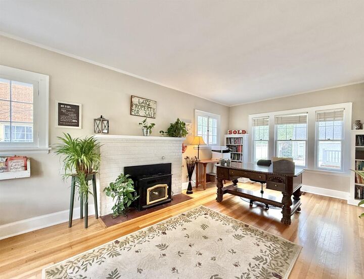 Property Photo: 1719 Emerson Street WI 53511