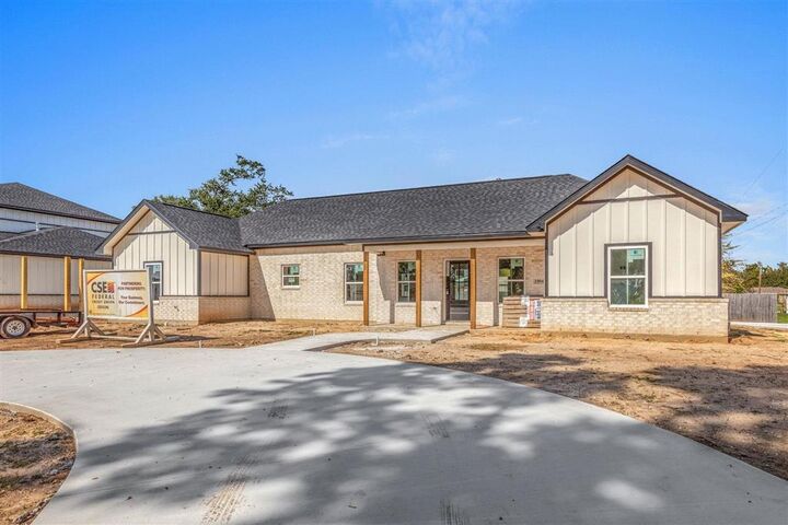 Property Photo:  1804 Charles Drive  LA 70605 