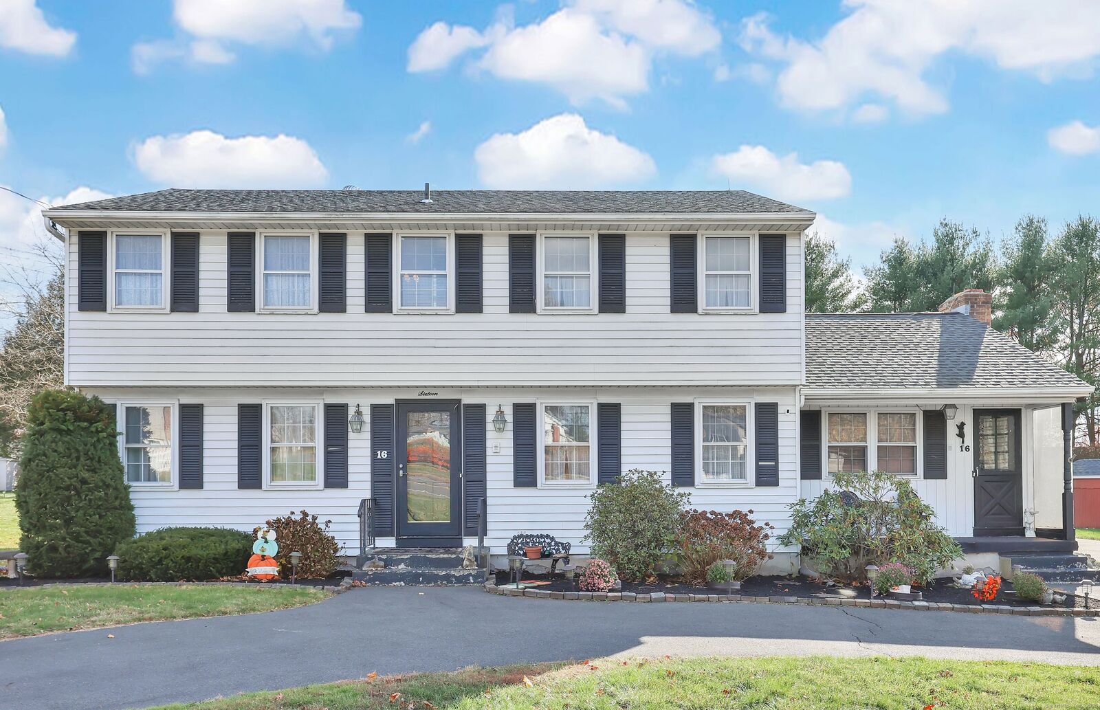 Property Photo:  16 Metacomet Road  CT 06062 