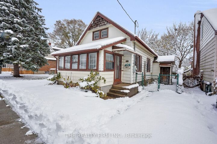 Property Photo:  64 Mackay Avenue  ON N6J 2V5 