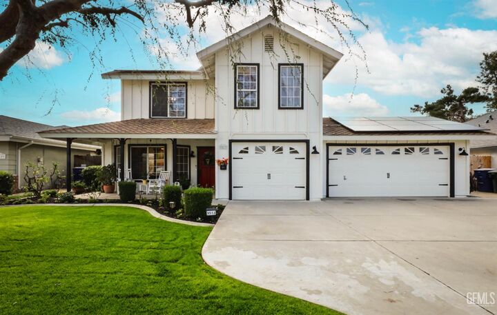 Property Photo:  9513 Bearclaw Avenue  CA 93312 