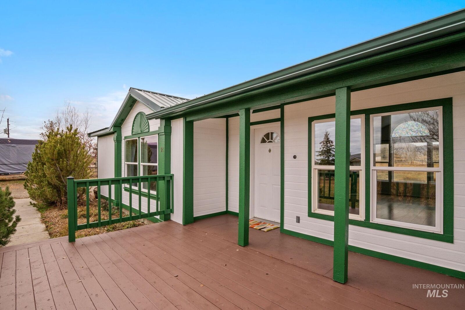 Property Photo:  92 Lake View Drive  ID 83320 