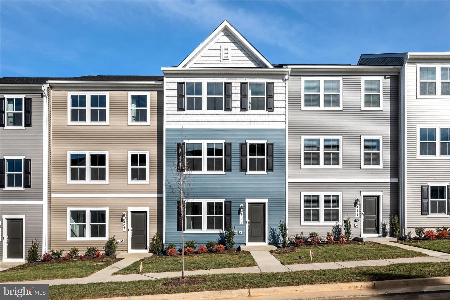 Property Photo: 409 18th Ave WV 25438